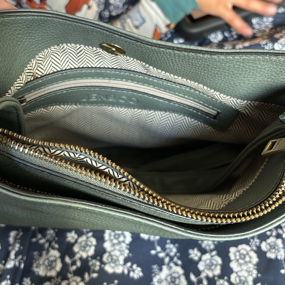 JEN & CO TEAL CROSSBODY BAG - Picture 2 of 8